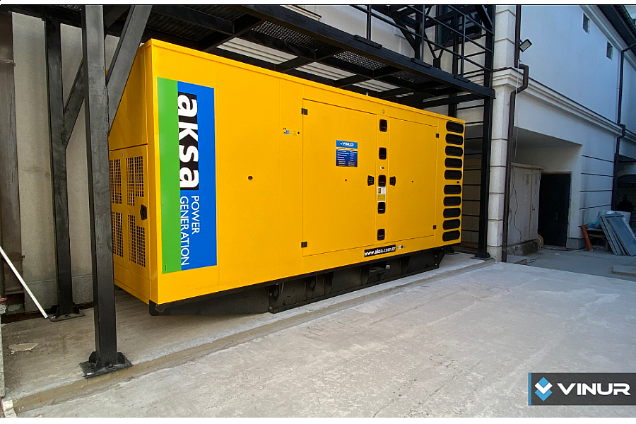 Встановлення дизель генератор 825 кВА/ 660 кВт AKSA AD825 в кожусі