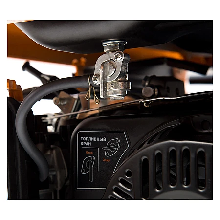 Бензиновый генератор Daewoo GDA 3800E - фото 2