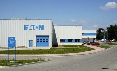 Фабрика, яка виготовляє ДБЖ EATON